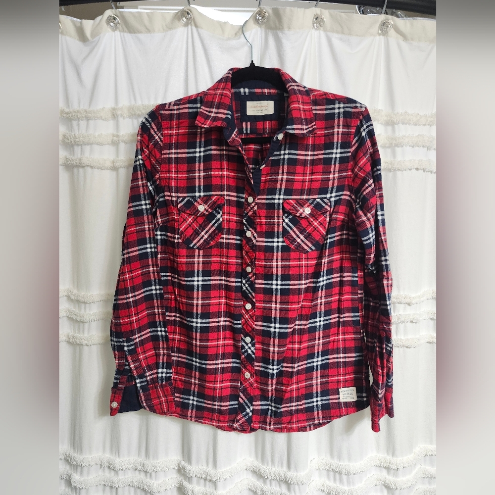 Like new, Weatherproof Vintage flannel shirt. Size small